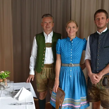 Zum Wohle Apart-hotel 3*