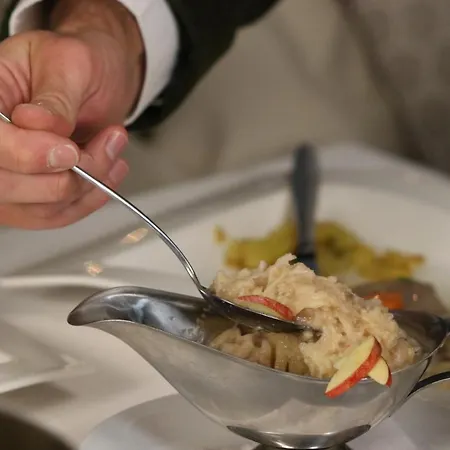 Zum Wohle Ξενοδοχείο με διαμερίσματα 3*