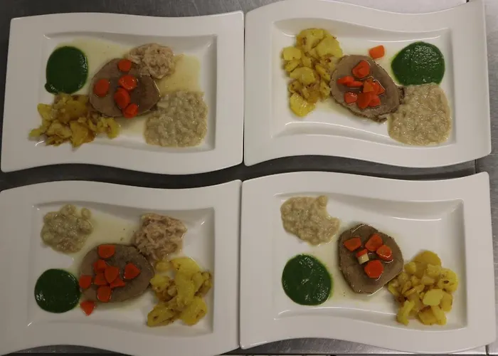 Hotel apartamentowy Zum Wohle Oberwoelz Stadt