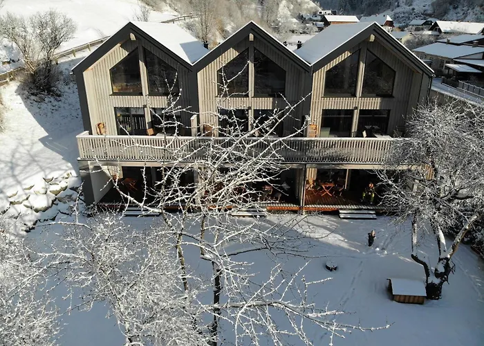 Zum Wohle Hotel apartamentowy Oberwoelz Stadt